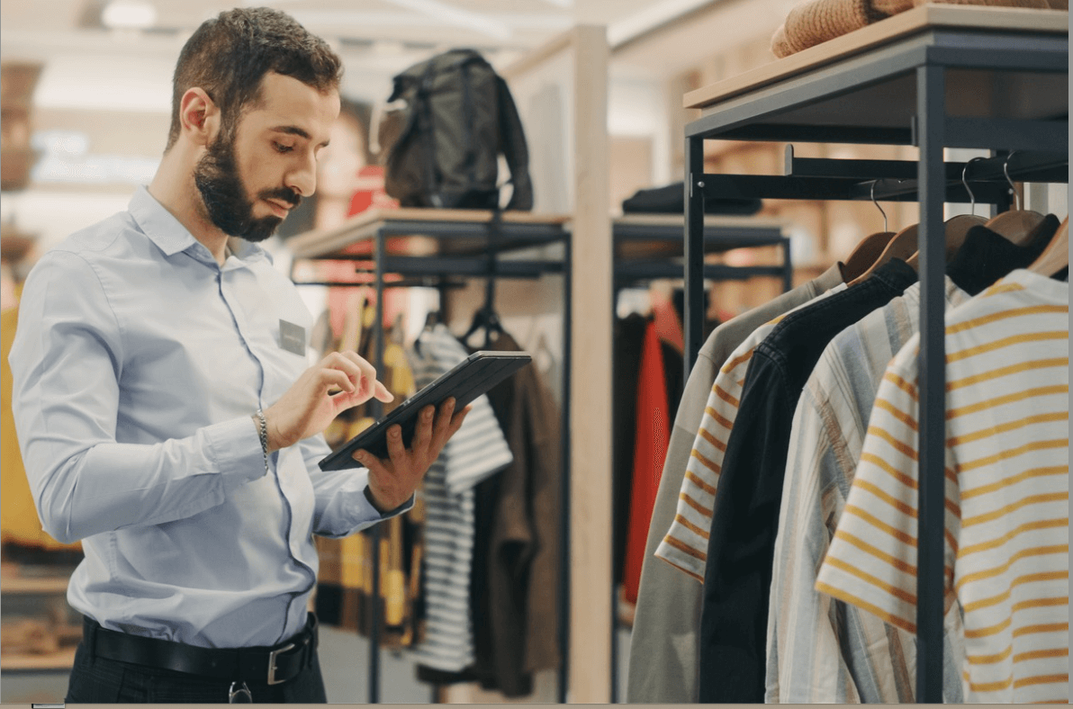 Soldes : 4 conseils pour accompagner vos équipes terrain débordées.